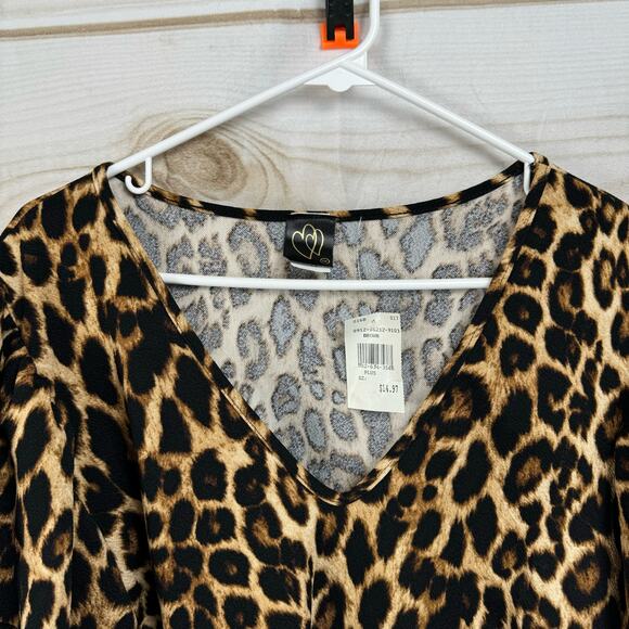 Chaps Leopard Print Short Sleeve Top - Picture 4 of 7